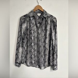 Jaclyn Smith Women’s Medium Animal Print Button Blouse Long Sleeve Altered